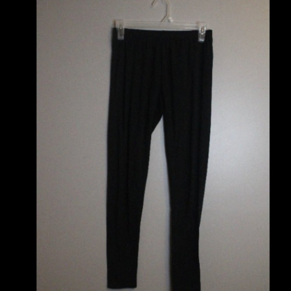 Black leggings